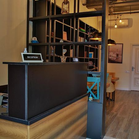 Central Hostel Şǝki Екстериор снимка