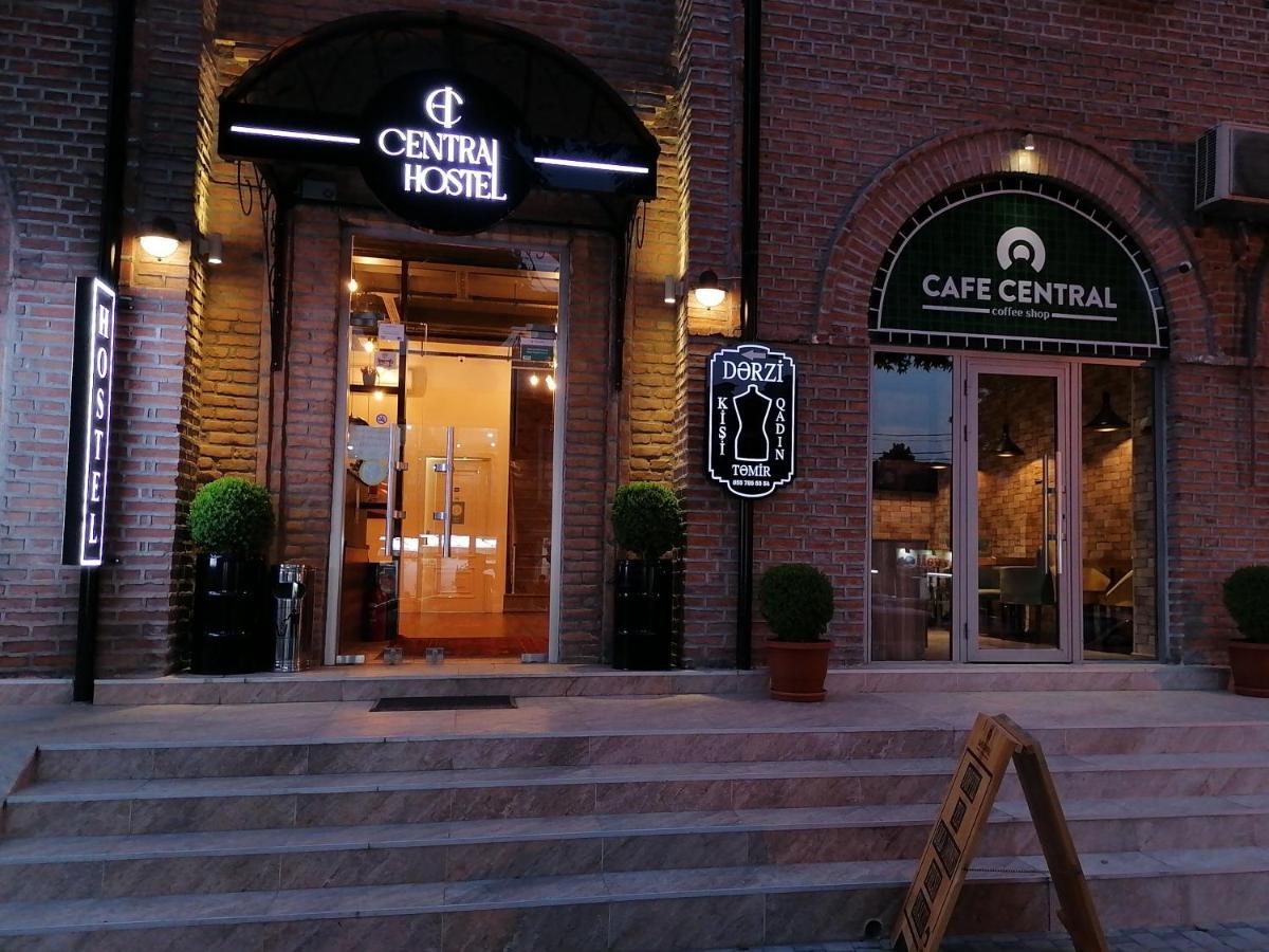 Central Hostel Şǝki Екстериор снимка