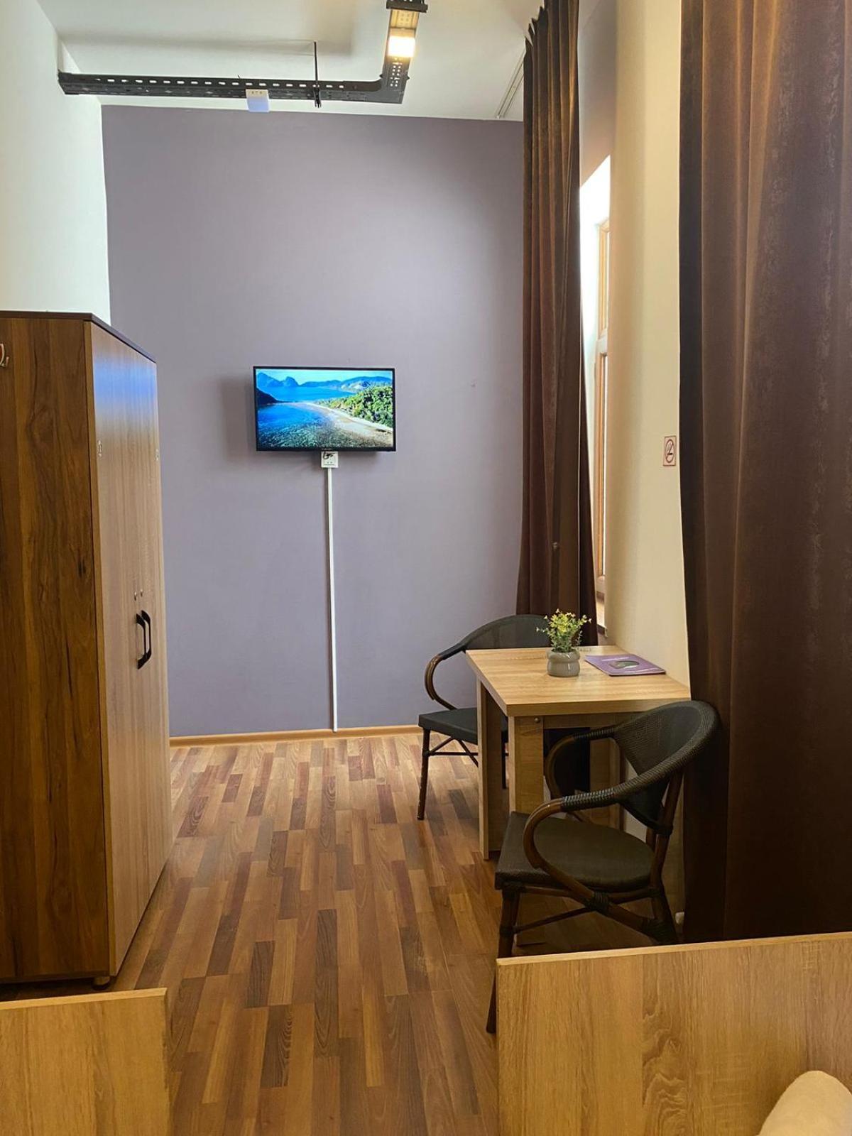 Central Hostel Şǝki Екстериор снимка