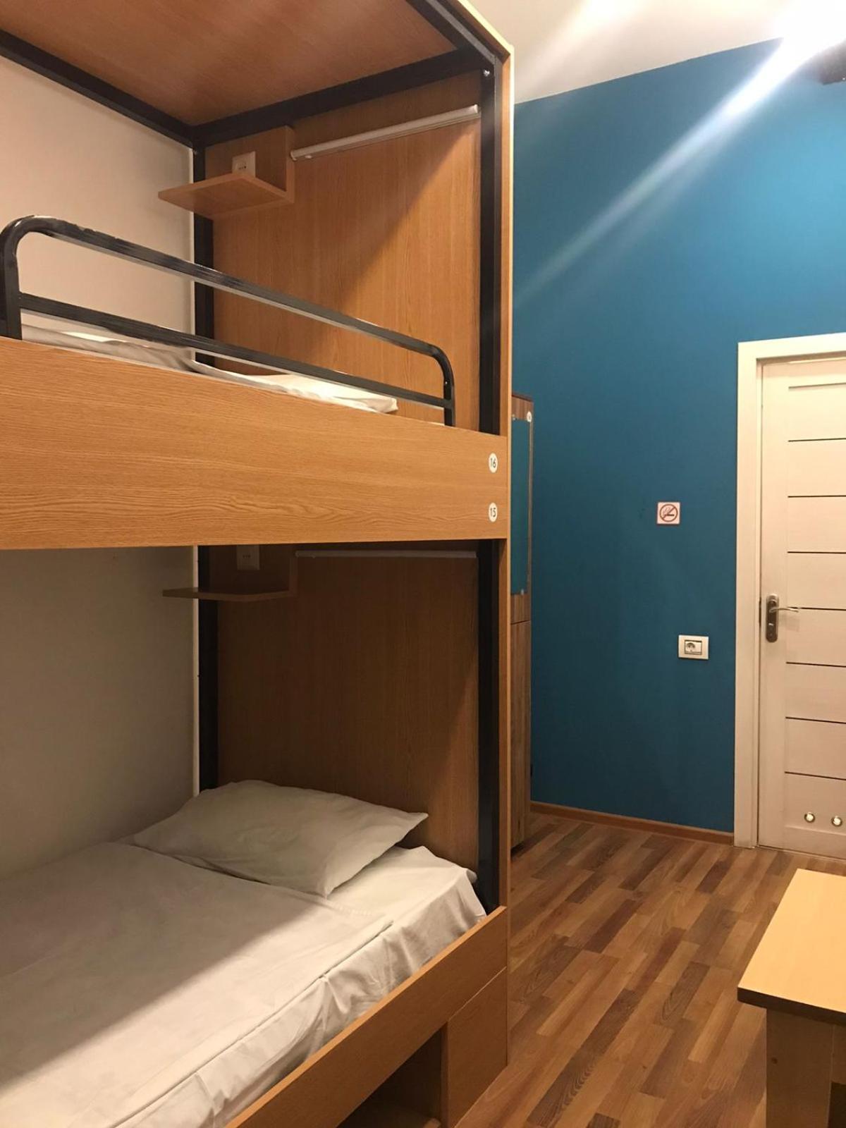 Central Hostel Şǝki Екстериор снимка