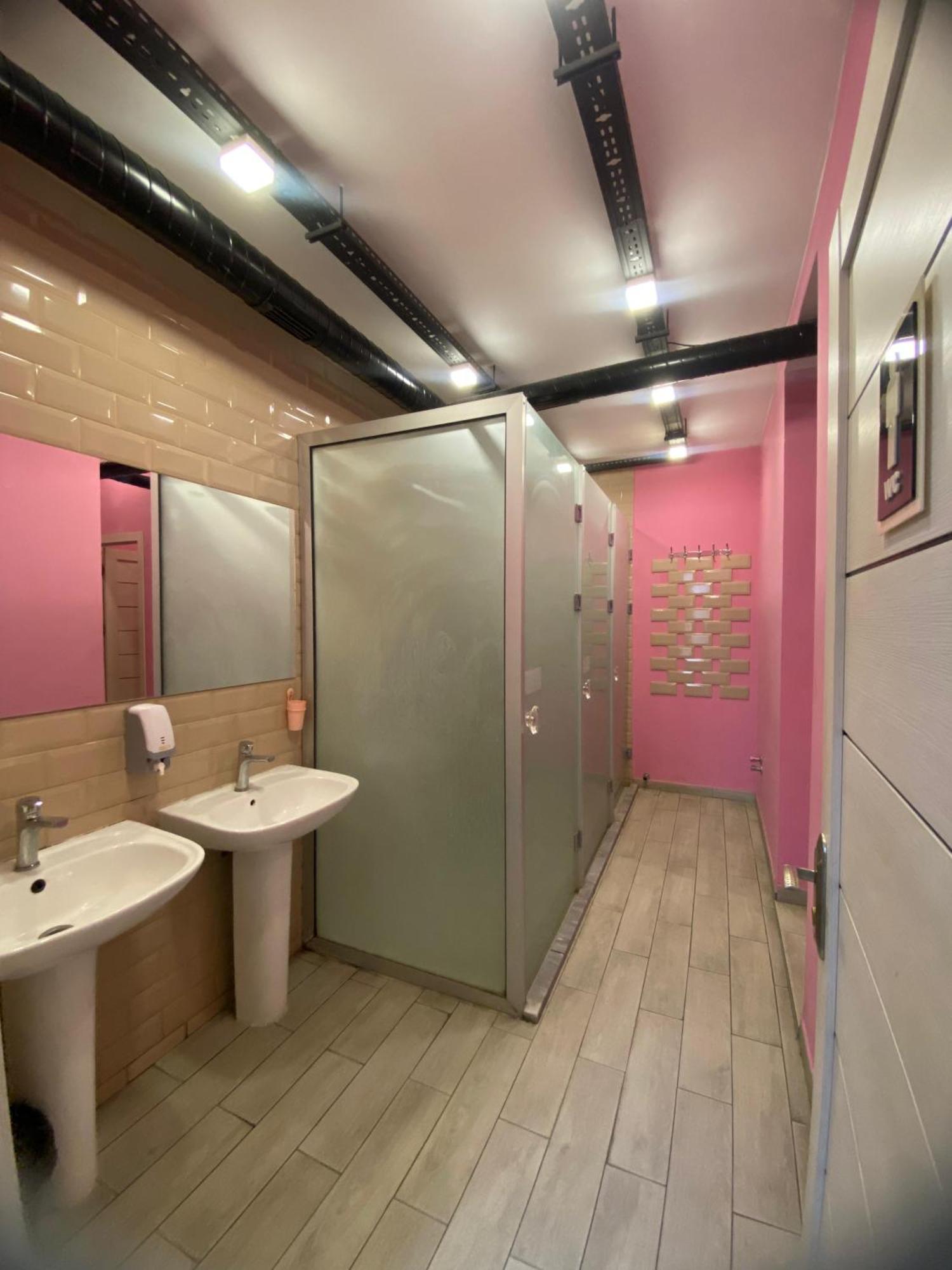 Central Hostel Şǝki Екстериор снимка