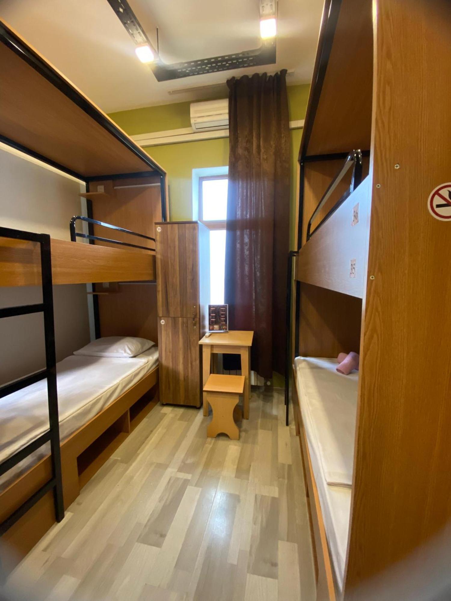 Central Hostel Şǝki Екстериор снимка