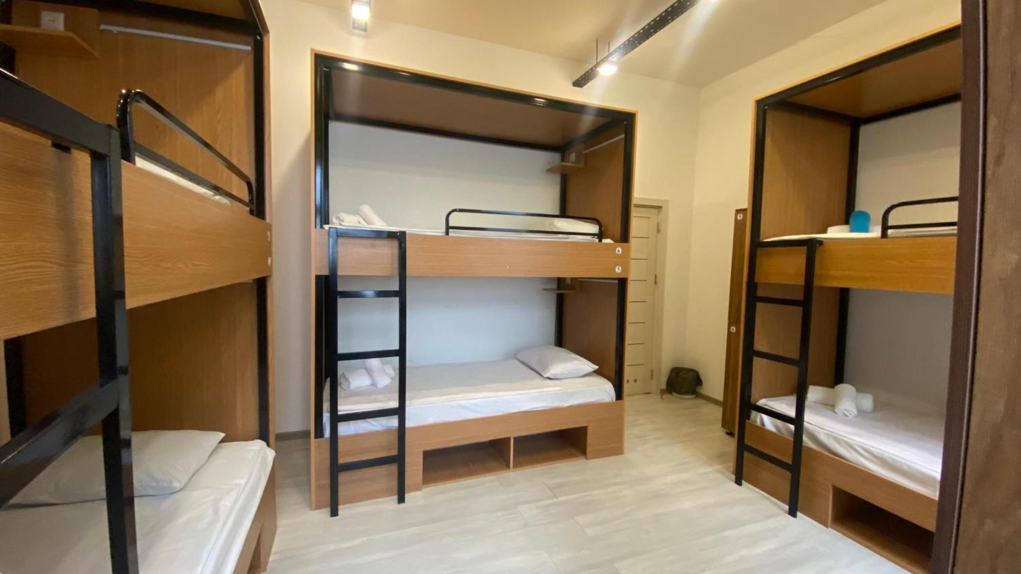 Central Hostel Şǝki Екстериор снимка