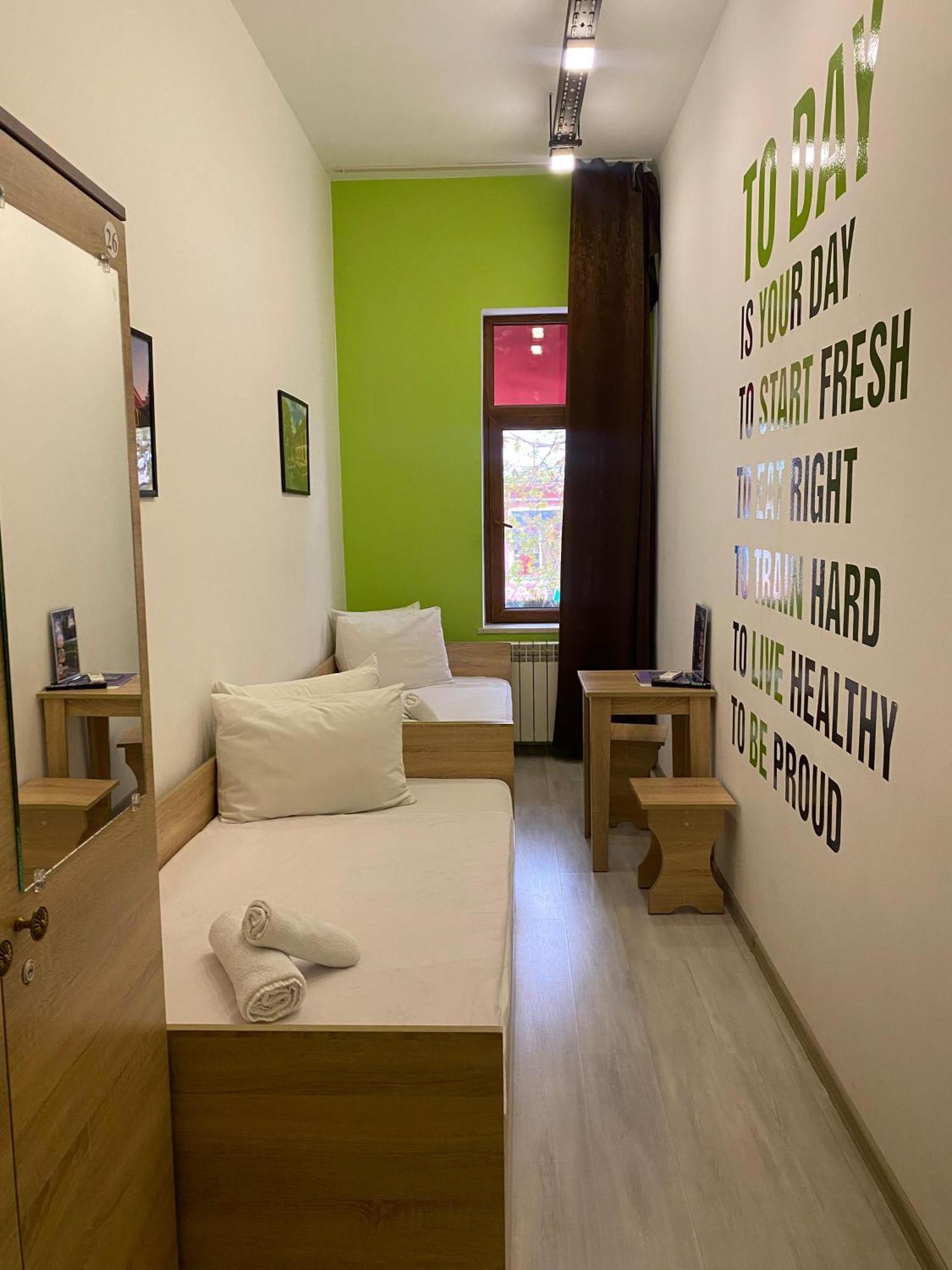 Central Hostel Şǝki Екстериор снимка