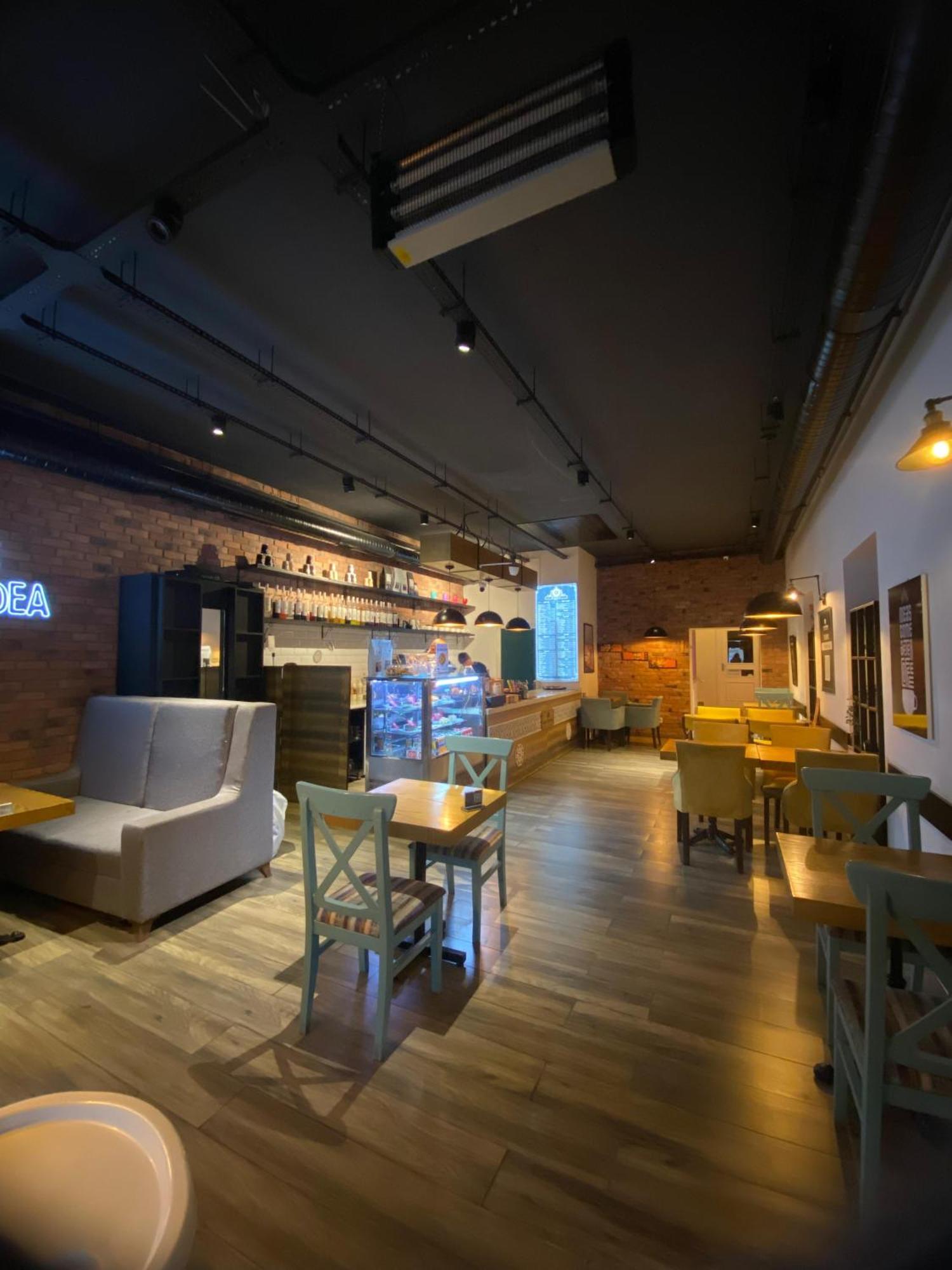Central Hostel Şǝki Екстериор снимка